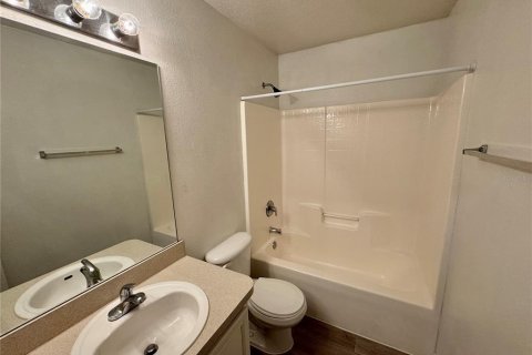 Casa en alquiler en Kissimmee, Florida, 3 dormitorios, 189.52 m2 № 2314746 - foto 2