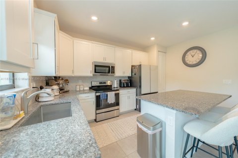 Touwnhouse à vendre à Boynton Beach, Floride: 4 chambres, 186.55 m2 № 1982437 - photo 21