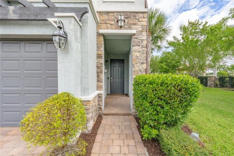 Touwnhouse à vendre à Boynton Beach, Floride: 4 chambres, 186.55 m2 № 1982437 - photo 7