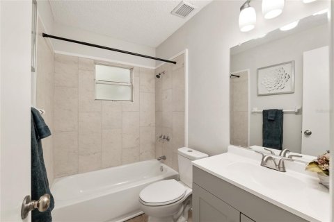 Купить виллу или дом в Белвью, Флорида 3 комнаты, 101.45м2, № 1798123 - фото 18