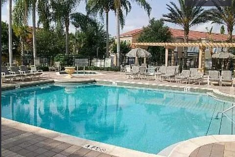 Villa ou maison à vendre à Kissimmee, Floride: 7 chambres, 267.65 m2 № 2131073 - photo 26
