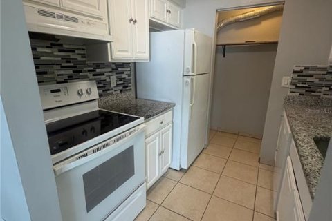 Appartement à louer à Bradenton, Floride: 2 chambres, 69.68 m2 № 2414024 - photo 11