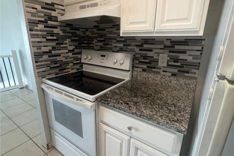 Appartement à louer à Bradenton, Floride: 2 chambres, 69.68 m2 № 2414024 - photo 9