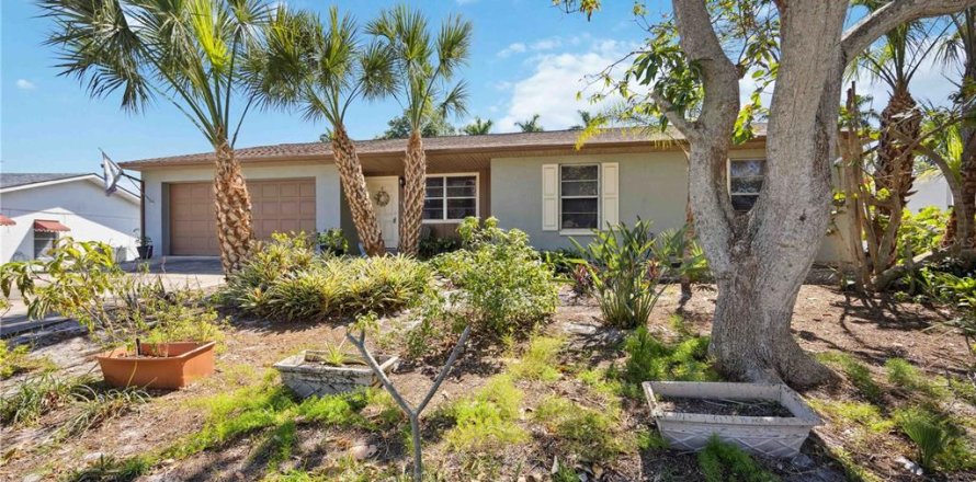 Casa en Bradenton, Florida 3 dormitorios, 149.29 m2 № 1518495