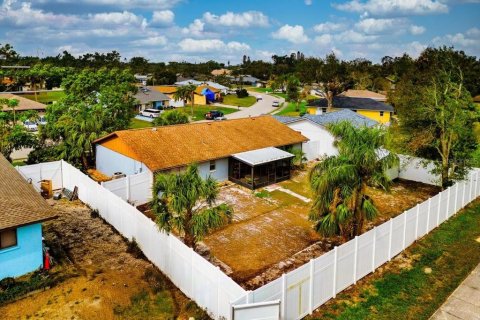House in Bradenton, Florida 3 bedrooms, 149.29 sq.m. № 1518495 - photo 16