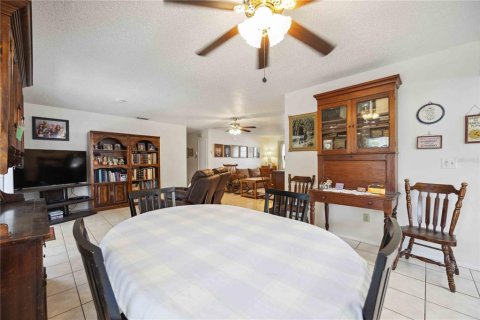 House in Bradenton, Florida 3 bedrooms, 149.29 sq.m. № 1518495 - photo 22