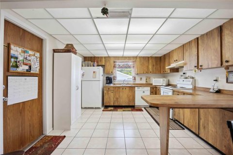 House in Bradenton, Florida 3 bedrooms, 149.29 sq.m. № 1518495 - photo 24
