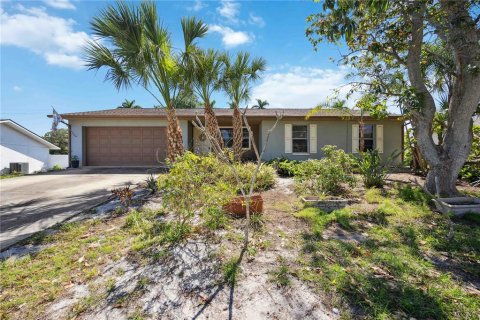House in Bradenton, Florida 3 bedrooms, 149.29 sq.m. № 1518495 - photo 11