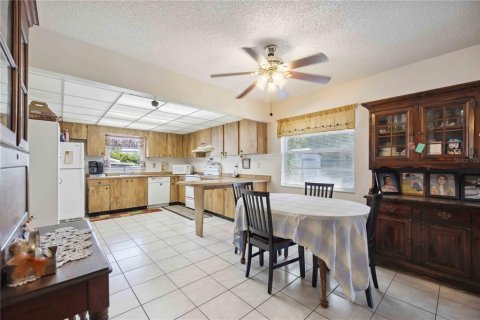 House in Bradenton, Florida 3 bedrooms, 149.29 sq.m. № 1518495 - photo 18