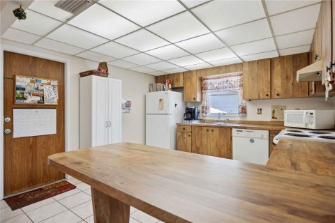 House in Bradenton, Florida 3 bedrooms, 149.29 sq.m. № 1518495 - photo 23