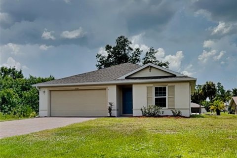 Casa en alquiler en Port Charlotte, Florida, 3 dormitorios, 128.95 m2 № 1877141 - foto 1