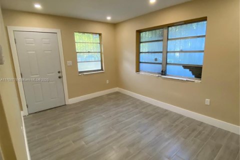 Appartement à louer à Miami, Floride: 2 chambres, 207.54 m2 № 1867577 - photo 13