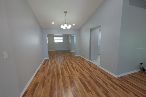 Casa en alquiler en Palm Harbor, Florida, 2 dormitorios, 139.07 m2 № 1916482 - foto 10