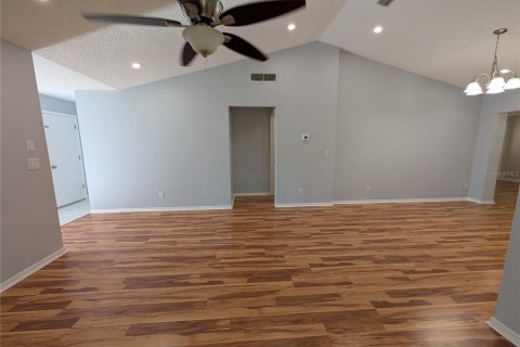 Casa en alquiler en Palm Harbor, Florida, 2 dormitorios, 139.07 m2 № 1916482 - foto 9