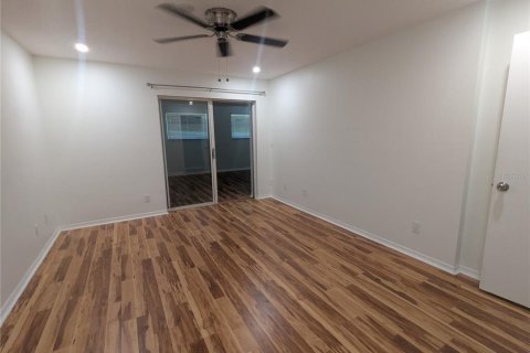Casa en alquiler en Palm Harbor, Florida, 2 dormitorios, 139.07 m2 № 1916482 - foto 22