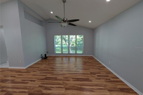 Casa en alquiler en Palm Harbor, Florida, 2 dormitorios, 139.07 m2 № 1916482 - foto 7