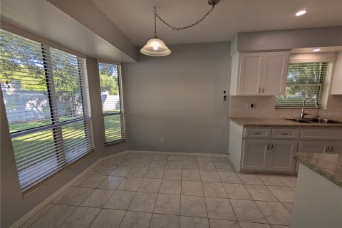 Casa en alquiler en Palm Harbor, Florida, 2 dormitorios, 139.07 m2 № 1916482 - foto 20