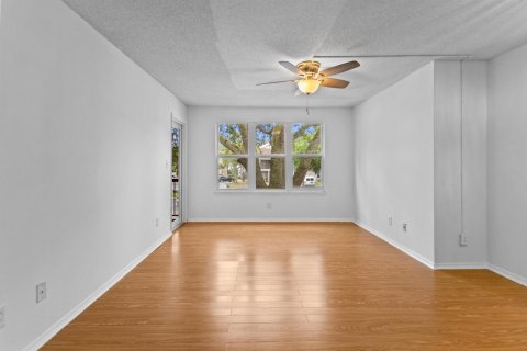 Copropriété à louer à Boynton Beach, Floride: 2 chambres, 83.8 m2 № 2263892 - photo 6
