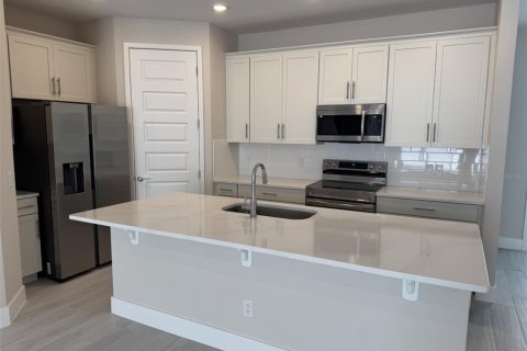Townhouse in Kissimmee, Florida 3 bedrooms, 156.08 sq.m. № 2222770 - photo 5