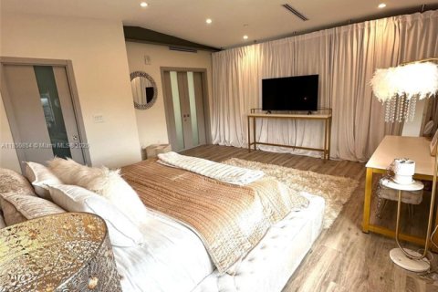 Immobilier commercial à vendre à Miami Beach, Floride № 2013852 - photo 30