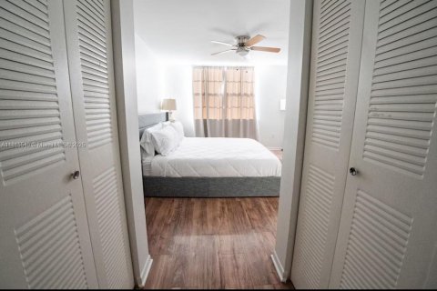 Condominio en alquiler en Aventura, Florida, 2 dormitorios, 109.62 m2 № 2059849 - foto 11