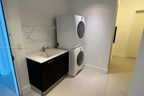 Condominio en venta en Aventura, Florida, 3 dormitorios, 207.92 m2 № 1961818 - foto 27