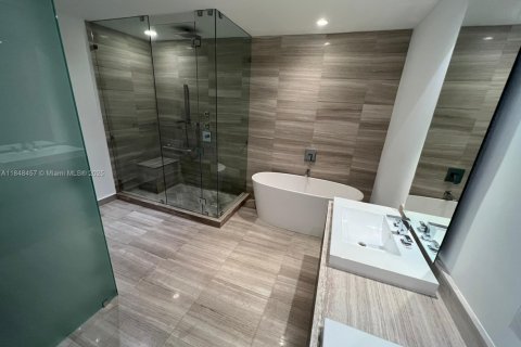 Condominio en venta en Aventura, Florida, 3 dormitorios, 207.92 m2 № 1961818 - foto 19