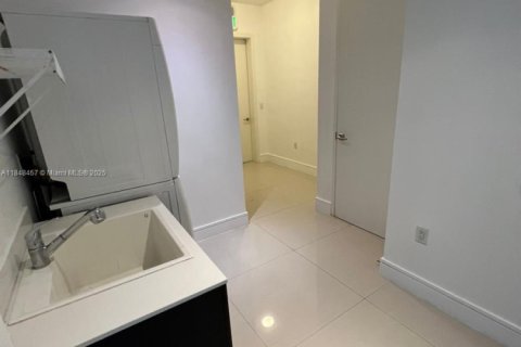 Condominio en venta en Aventura, Florida, 3 dormitorios, 207.92 m2 № 1961818 - foto 28