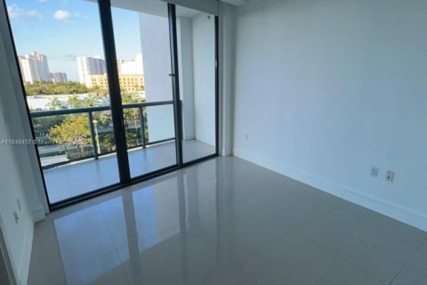 Condominio en venta en Aventura, Florida, 3 dormitorios, 207.92 m2 № 1961818 - foto 12
