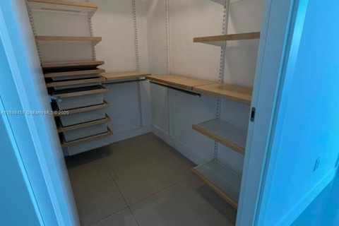 Condominio en venta en Aventura, Florida, 3 dormitorios, 207.92 m2 № 1961818 - foto 25