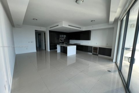 Condominio en venta en Aventura, Florida, 3 dormitorios, 207.92 m2 № 1961818 - foto 7