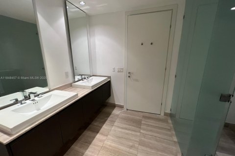 Condominio en venta en Aventura, Florida, 3 dormitorios, 207.92 m2 № 1961818 - foto 17