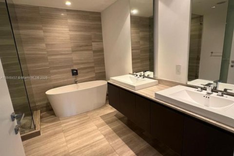 Condominio en venta en Aventura, Florida, 3 dormitorios, 207.92 m2 № 1961818 - foto 20