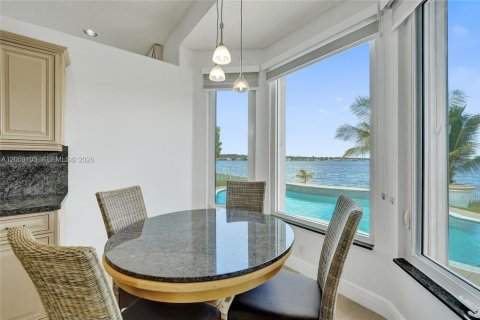 Villa ou maison à louer à Pembroke Pines, Floride: 3 chambres, 164.25 m2 № 2169311 - photo 8