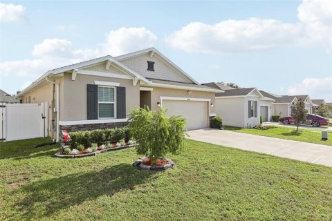 House in Leesburg, Florida 4 bedrooms, 179.12 sq.m. № 1881103 - photo 1
