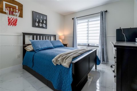 Купить виллу или дом в Хомстед, Флорида 4 спальни, 144.28м2, № 1955552 - фото 14