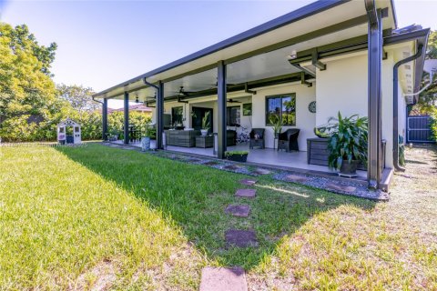 Купить виллу или дом в Хомстед, Флорида 4 спальни, 144.28м2, № 1955552 - фото 19