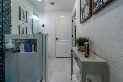 Купить виллу или дом в Хомстед, Флорида 4 спальни, 144.28м2, № 1955552 - фото 18