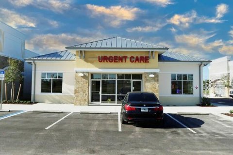 Immobilier commercial à Wildwood, Floride 185.8 m2 № 2108185