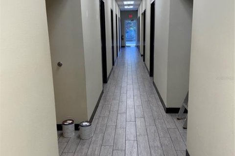 Снять в аренду коммерческую недвижимость в Уайлдвуд, Флорида 185.8м2, № 2108185 - фото 6
