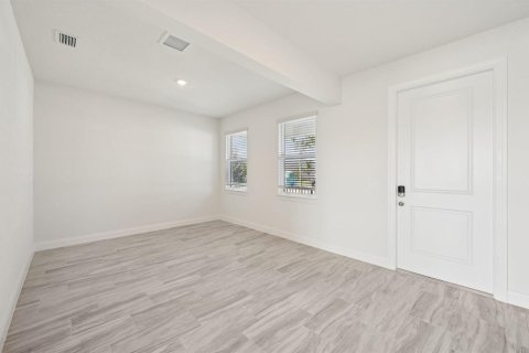 Casa en venta en Port St. Lucie, Florida, 4 dormitorios, 262.91 m2 № 2081479 - foto 16