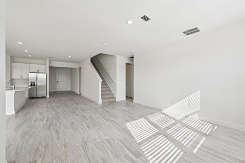 Casa en venta en Port St. Lucie, Florida, 4 dormitorios, 262.91 m2 № 2081479 - foto 7