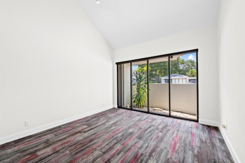 Propiedad comercial en venta en Fort Lauderdale, Florida № 2407598 - foto 14