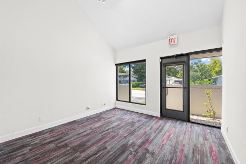 Propiedad comercial en venta en Fort Lauderdale, Florida № 2407598 - foto 11