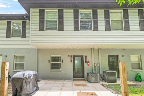 Townhouse in Tampa, Florida 3 bedrooms, 125.6 sq.m. № 1826533 - photo 24