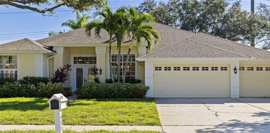 Villa ou maison à Palm Harbor, Floride 4 chambres, 243.31 m2 № 2431121