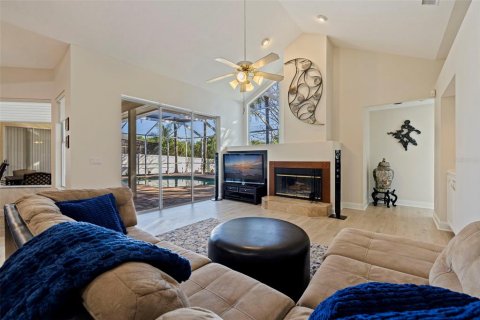 Villa ou maison à vendre à Palm Harbor, Floride: 4 chambres, 243.31 m2 № 2431121 - photo 13