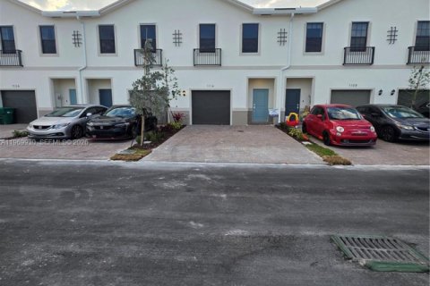 Adosado en alquiler en Florida City, Florida, 3 dormitorios, 128.3 m2 № 2030728 - foto 19