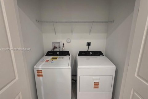 Adosado en alquiler en Florida City, Florida, 3 dormitorios, 128.3 m2 № 2030728 - foto 23