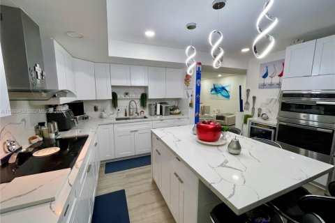 Купить кондоминиум в Майами, Флорида 3 спальни, 102.1м2, № 2027994 - фото 5